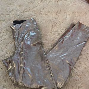 NWOT. silver glitter leggings.